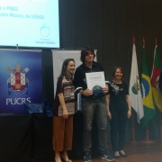 Estudante de M&uacute;sica - Licenciatura Guilherme Ramos recebeu a premia&ccedil;&atilde;o.