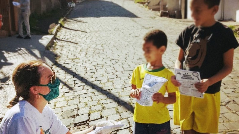 Cartilhas para crian&ccedil;as foram distribu&iacute;das em uma a&ccedil;&atilde;o conjunta com a Prefeitura de Bento Gon&ccedil;alves.
